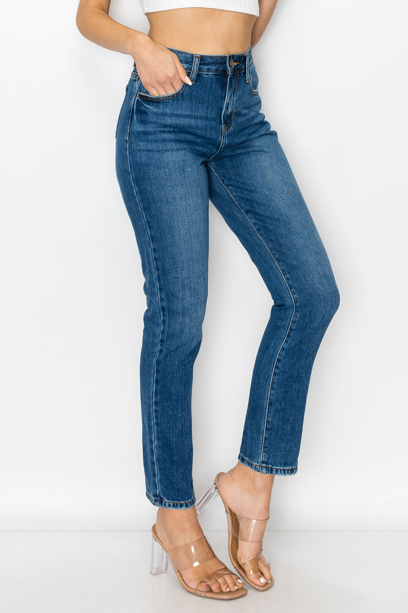 London - Classic High Rise Mom Jeans