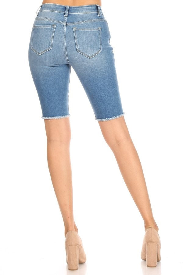 Amelia - High Rise Destructed Fray Hem Bermudas
